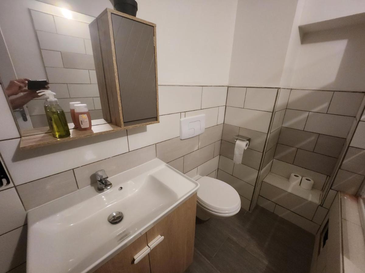 Spacieux 2 Chambres, Lumineux Бар-льо-Дюк Екстериор снимка